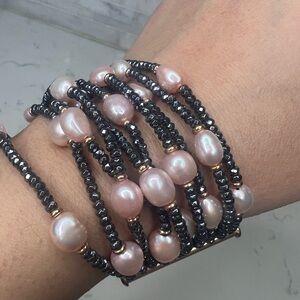 LUX Real Pearl & Hematite Elegant Black and Pink Pearl bracelet